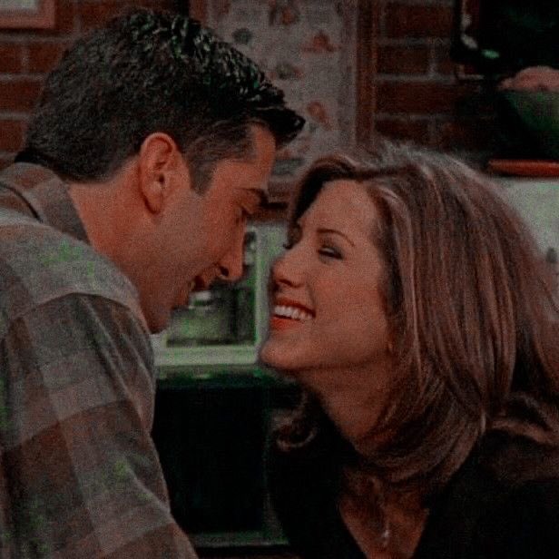 JustAMovieFreak's tweet photo. Just realised, both the Gellers ended up with their sibling’s best-friends..😨

#Friends #mondaythoughts https://t.co/WGqsxhQKfG