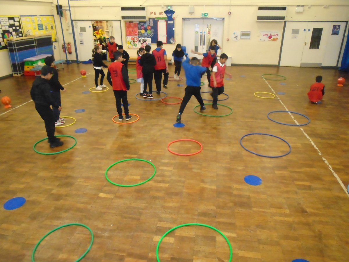 HortonParkSch's tweet photo. Year 5 have been using combinations of skills confidently in specific contexts, performing a variety of movements and skills with good body tension and performing and repeating sequences with clear shapes and controlled movement in PE. #realPE #reallegacy @Create_Dev @creatorpob https://t.co/fajaRk50Nj