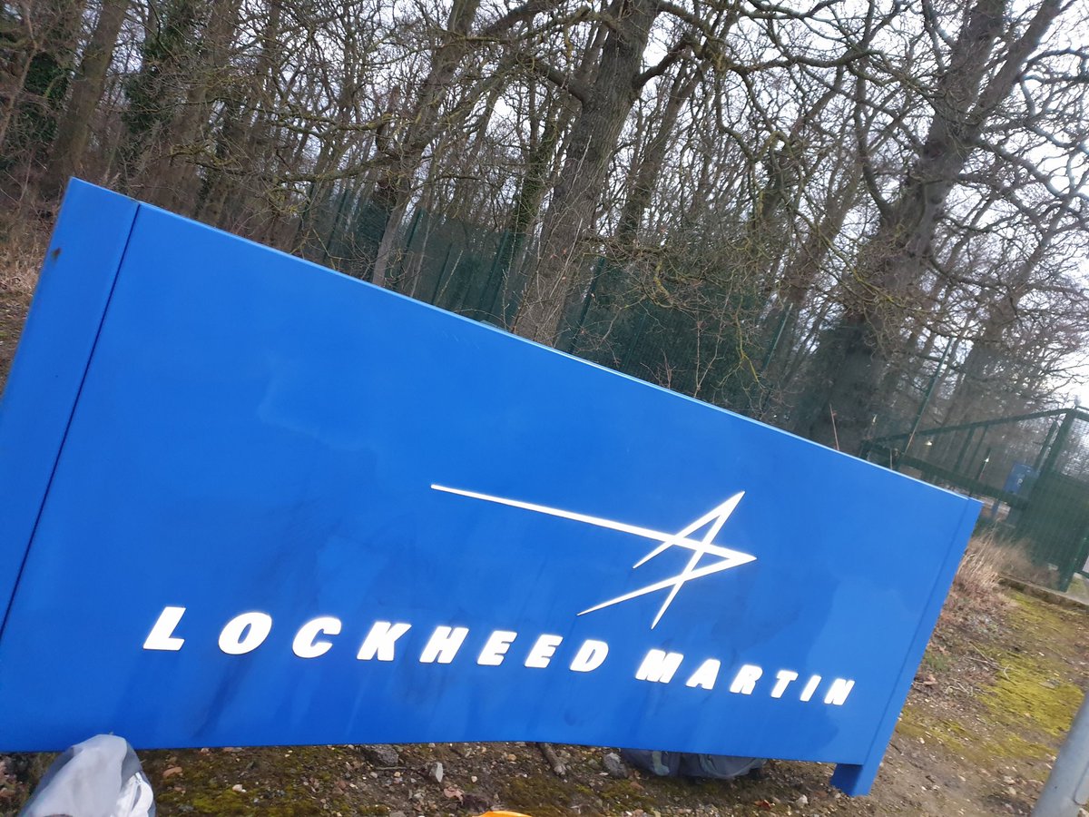 reports_red's tweet image. Shutting down the arms trade with @BlockLockheed!
Direct action taking on the business of mass murder.
NO to the war profiteers!