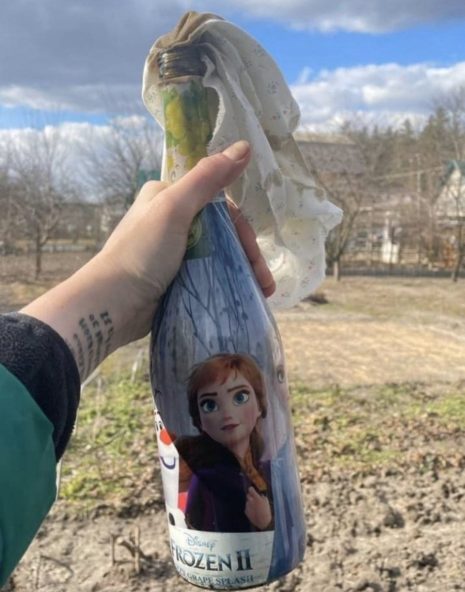 batmanguy42's tweet photo. @idinamenzel The power of Frozen https://t.co/ZHAn0NQaZW
