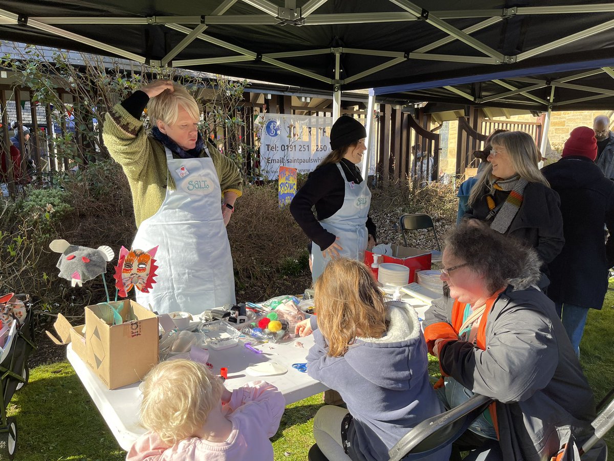 SALToArt's tweet photo. We were at #fiestawhitleybay yesterday .. didn’t you do well Spanish City Rollers …first street set with the new name #Drumatic 👏 lots of carnival cat and rat masks made thanks to artists #michellegoulder and #DollyHobby. #community #whitleybaycarnival https://t.co/8ZiJwhIkOo