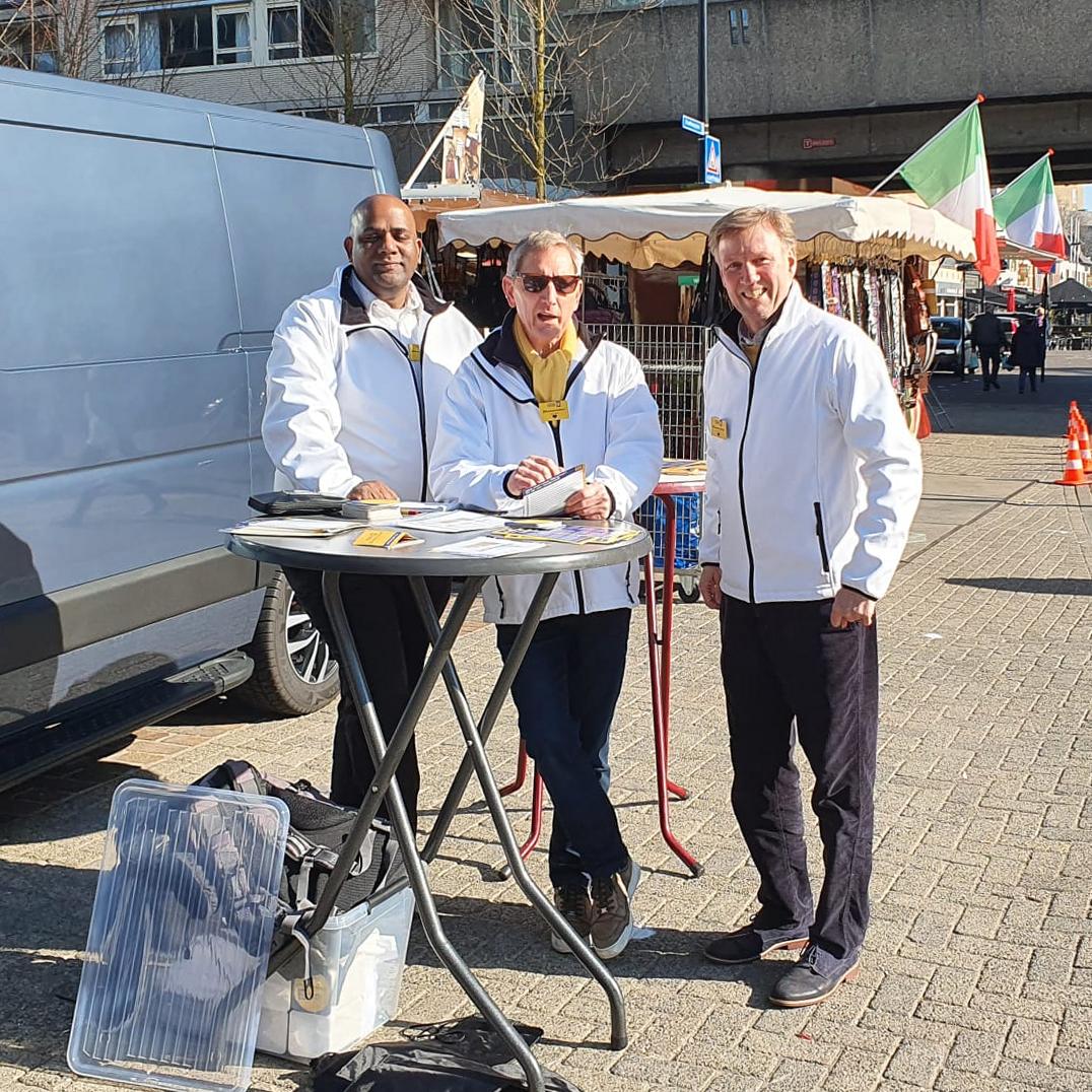 LokaalTilburg's tweet image. We kijken terug op een geweldige en inspirerende campagnedag op de zaterdagmarkt! 
Aan iedereen die we hebben ontmoet: dank u wel!
Aan iedereen die we hebben gemist: volgende week zijn we er weer! Hopelijk zien we u dan!