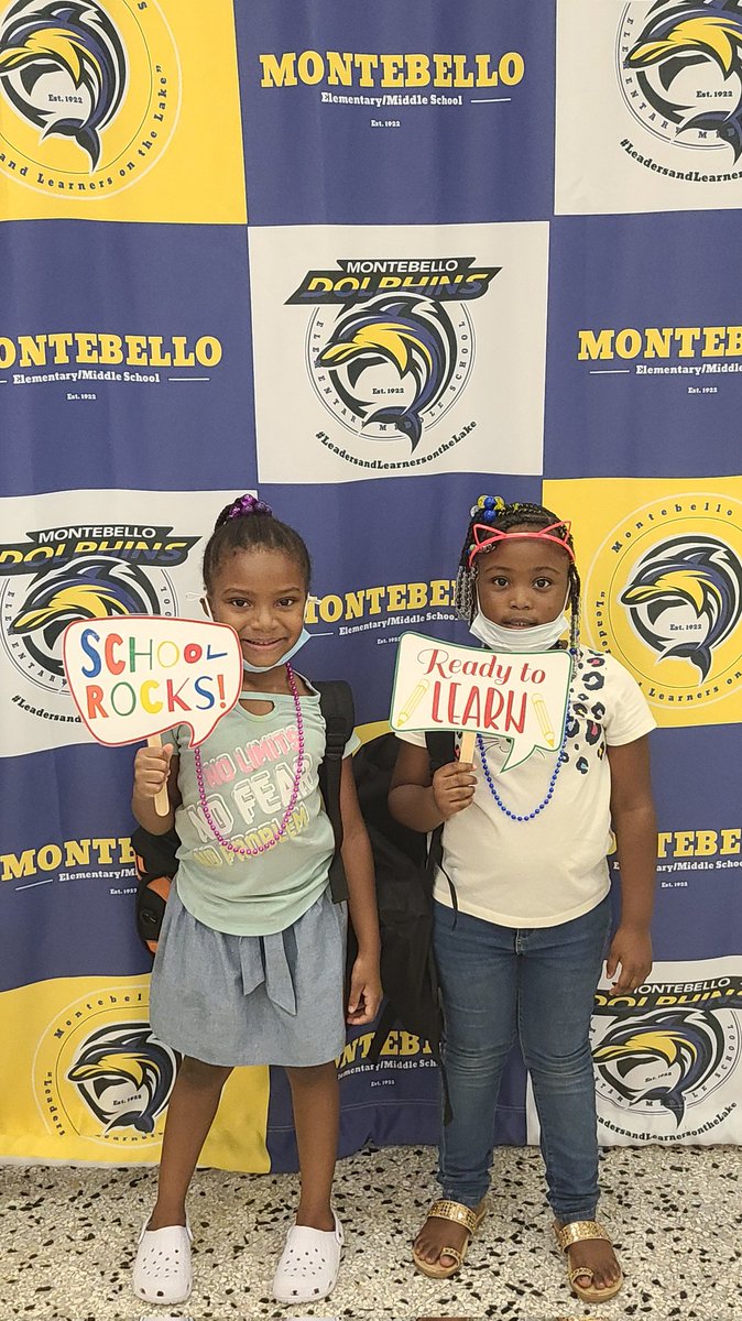 PrincipalTKM44's tweet photo. Montebello showing off that "Dolphin Pride" https://t.co/gNWkvR7cFG
