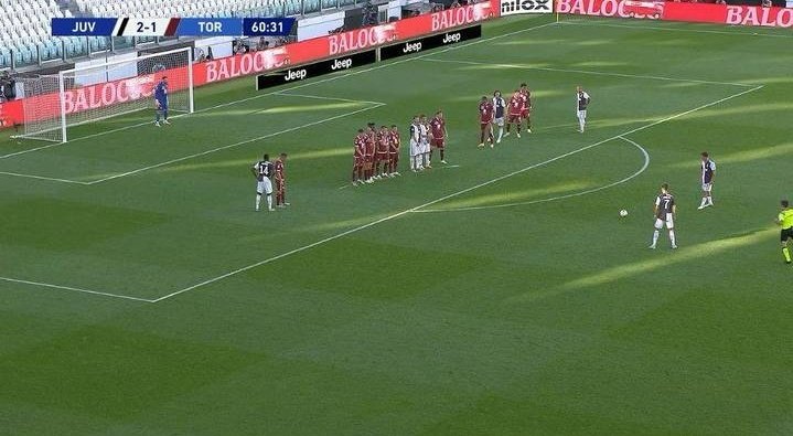 Elbicho7i's tweet photo. 🚨 Cristiano Ronaldo is the only player to score a freekick in 

- Premier League 🇬🇧
- Serie A 🇮🇹
- LA Liga 🇪🇸
- World Cup 🌎

[Thread... ] https://t.co/IRMMIBbFfc