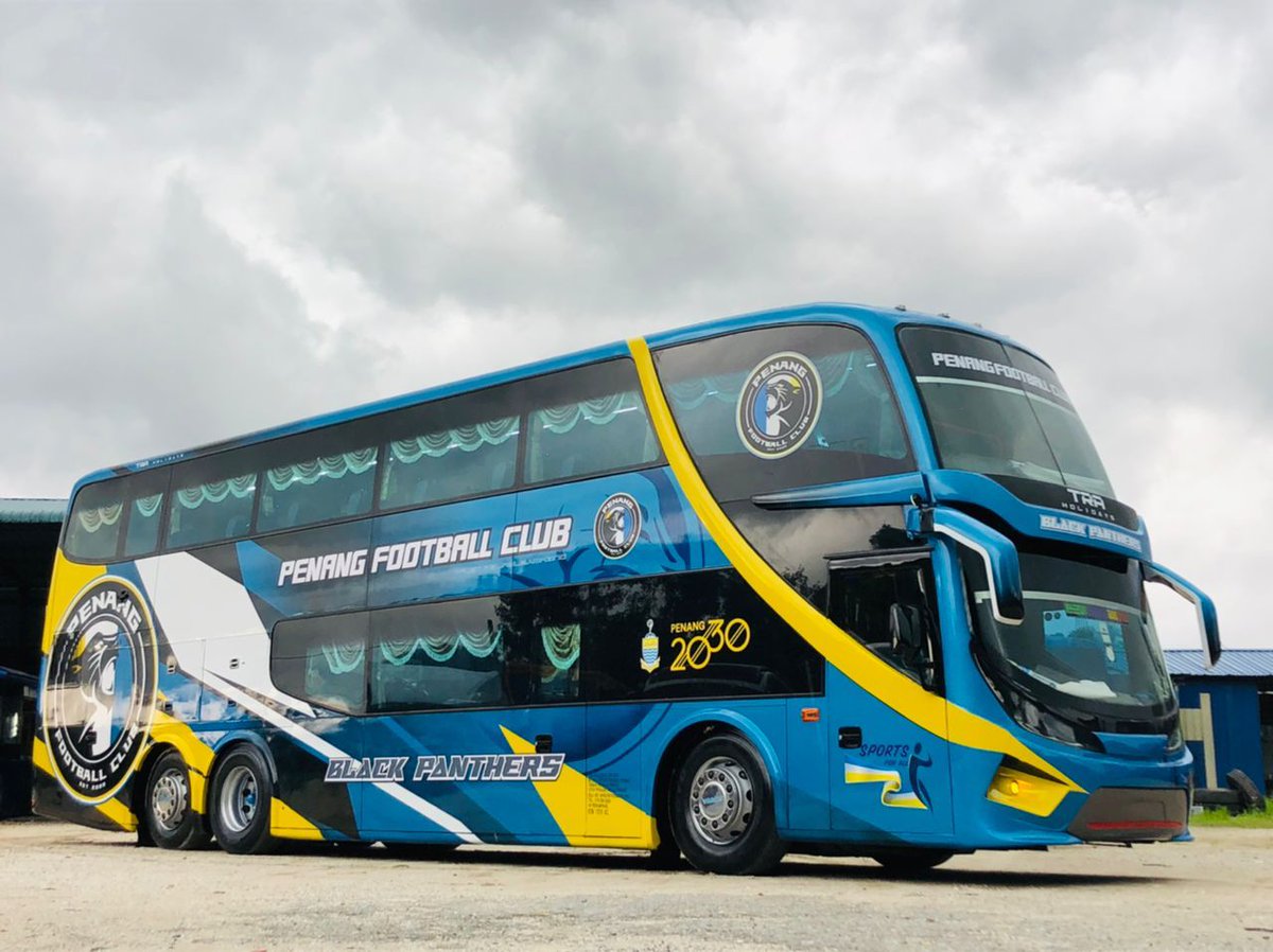 UltrasPanthers's tweet photo. Bas double-decker tajaan TRA Holidays Sdn Bhd yang akan digunakan oleh pemain Penang FC.

HARIA PENANG HARIA 💙🤍💛 https://t.co/Jsk7tIgH7m