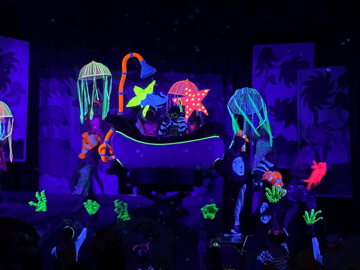 SuptWoods's tweet photo. I enjoyed attending the spring production of "Seussical Jr." at Seminole County Elementary on Friday. There is nothing better than seeing students engaged in the arts. #ArtsEdGA https://t.co/HzLWgEmntI