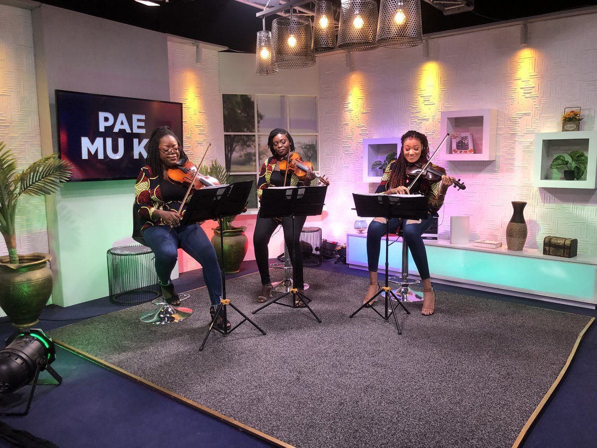 originaltvghana's tweet photo. 🎻@purplestringsgh🎻 just joined us on #PaeMuKa with @aba_guyguy.

Do tune in.🎻
#PurpleStringsGH #OriginalTV https://t.co/EspS78XEYc