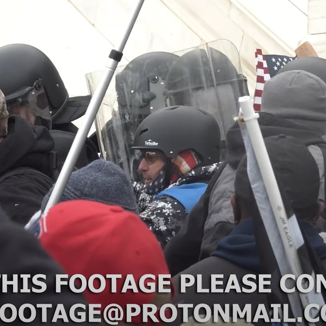 Christo33114911's tweet photo. #Turbo57 (among others) getting his #AFO licks in against law enforcement on January 6, 2021, on the Western Plaza of the US Capitol. That's his gloved hand shoving the officer's shoulder in pic 4.
from 00:44:12 of https://t.co/2ZS92mE6HX https://t.co/c2xRNGadSG