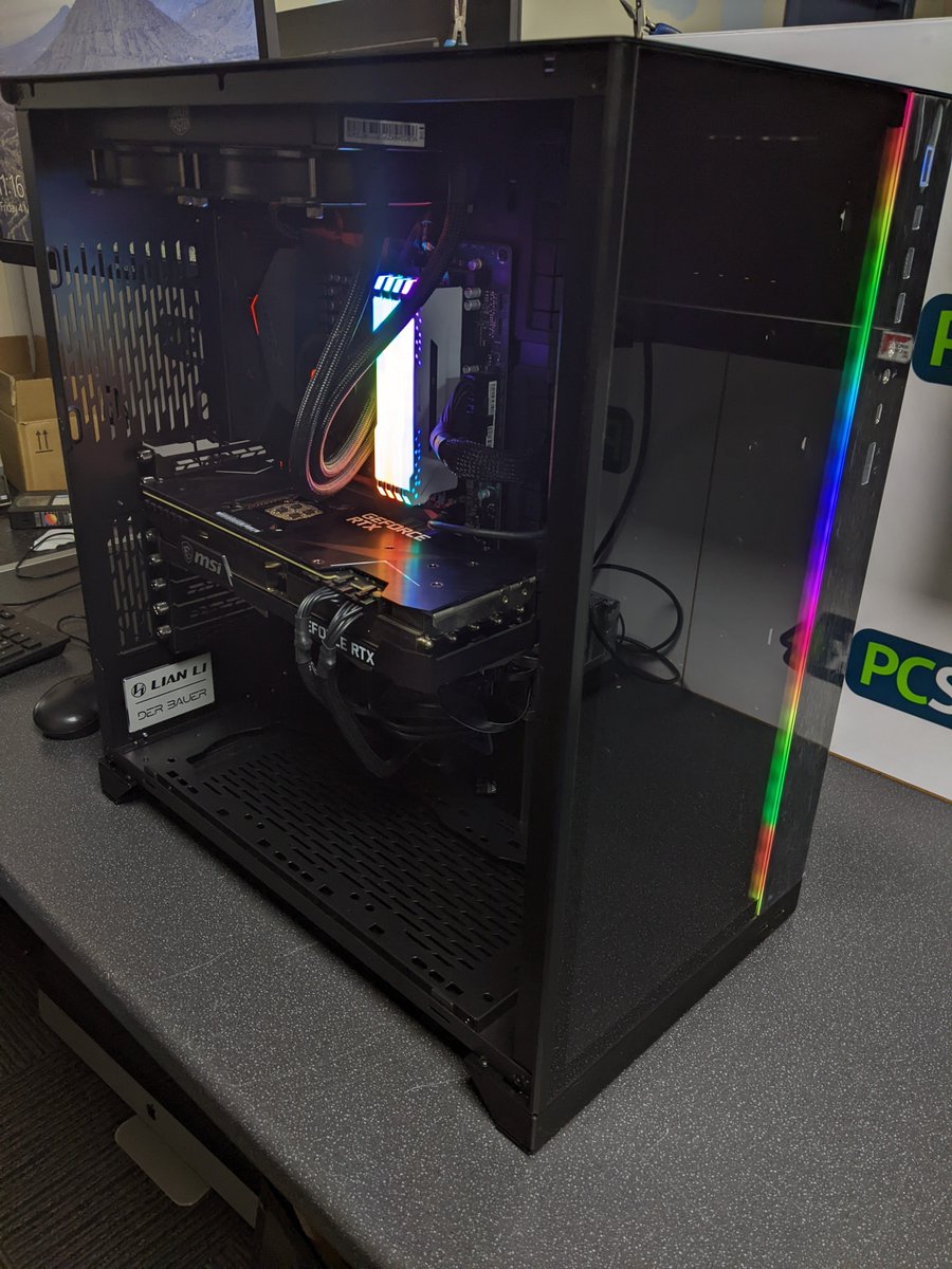 pc_shack_hull's tweet photo. Want your PC re-casing? No problem we can sort that!
This PC was bought into us with glass damage and needed re-casing quickly. The customer provided the case and we did the rest. 🤓 https://t.co/QuAushnRbP