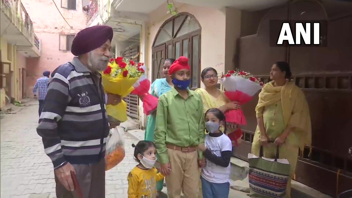 ANI's tweet photo. We are very happy and are going to Hindan airport to receive him. I want to thank PM Modi, MoS MEA 
Meenakashi Lekhi and BJP leader Manjinder Singh Sirsa for helping us and evacuating our son" says father of Harjot Singh, an Indian who sustained bullet injuries in Kyiv, #Ukraine https://t.co/ULoLoEkWL6