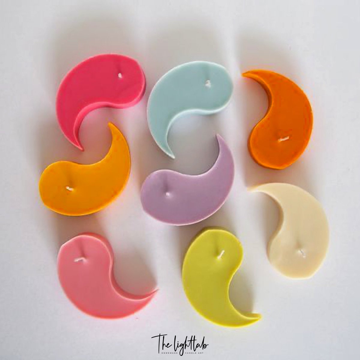 thelightlab_'s tweet photo. YING YANG CANDLE, personaliza tus mitades y regálaselo a esa persona especial 💚🧡❤️💙🤍 #TheLightLab #YingYang https://t.co/W1DkYIitIW