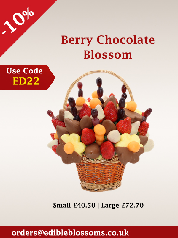 Berry Chocolate Blossom
Our Berry Chocolate Blossom is special for any Occasion. This is filled with Chocolate Dipped and Plain Pineapple Daisies ,Dipped and Plain Strawberries ,Cantaloupe and Grapes.
Order now:bit.ly/35zyq8F
📞0789 146 8235
#EdibleBlossomsuk
