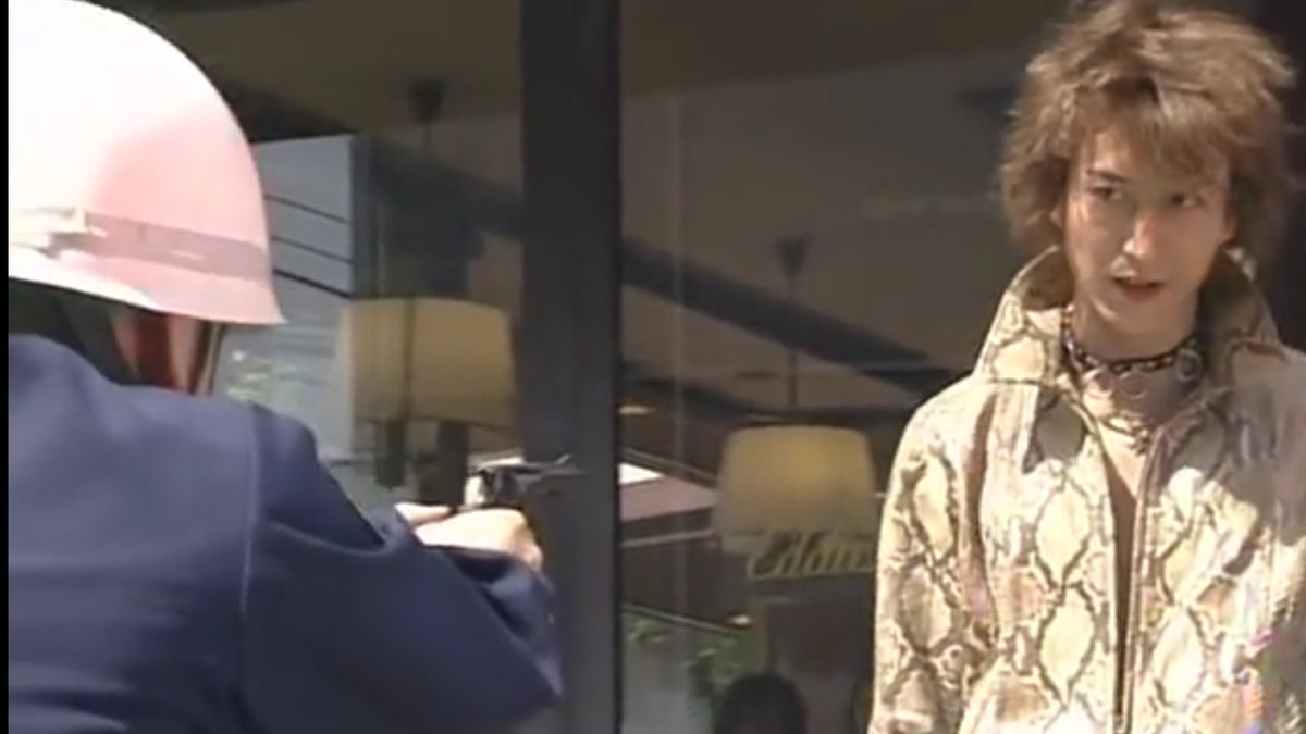 shittytokusatsu's tweet photo. In Kamen Rider Ryuki (2002) Asakura is being arrested by the fashion police, this outfit by itself is a war crime https://t.co/7fyPeOv8P6