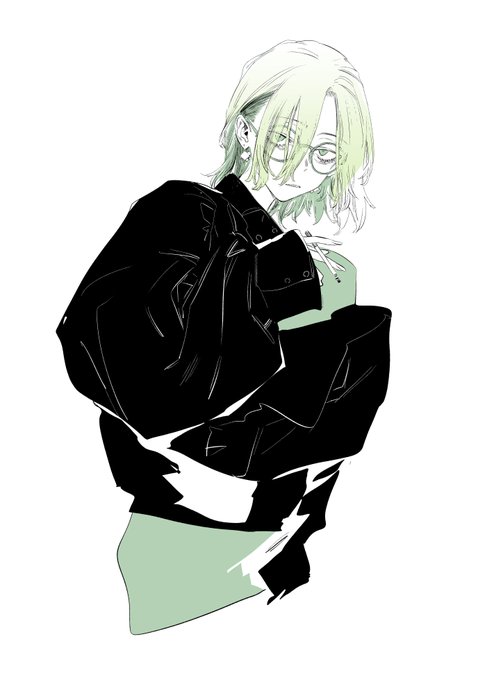 三白眼眼鏡女子 