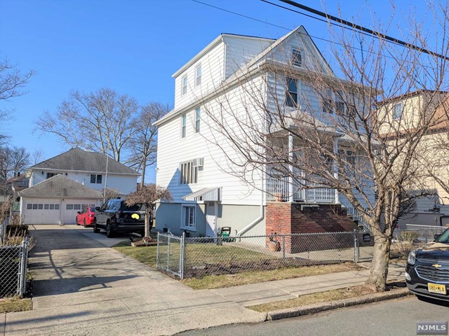 CocciaRealty's tweet photo. New Listing!

270 Hayward Place, Wallington, NJ 07057 
Home listed from $525,000
Listing Agent: Bobby Ristovski, Call 201.923.7768

For more details: https://t.co/6EjuHQM9S6
#CocciaRealty #RealEstate #NJ #ForSale #Wallington https://t.co/HIrW9elArX