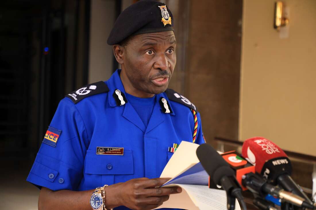 NationBreaking's tweet photo. POLICE HUNTING boda boda riders who sexually assaulted female motorist on Wangari Maathai Road, spokesman Bruno Shioso says. https://t.co/UOi5bZreaH