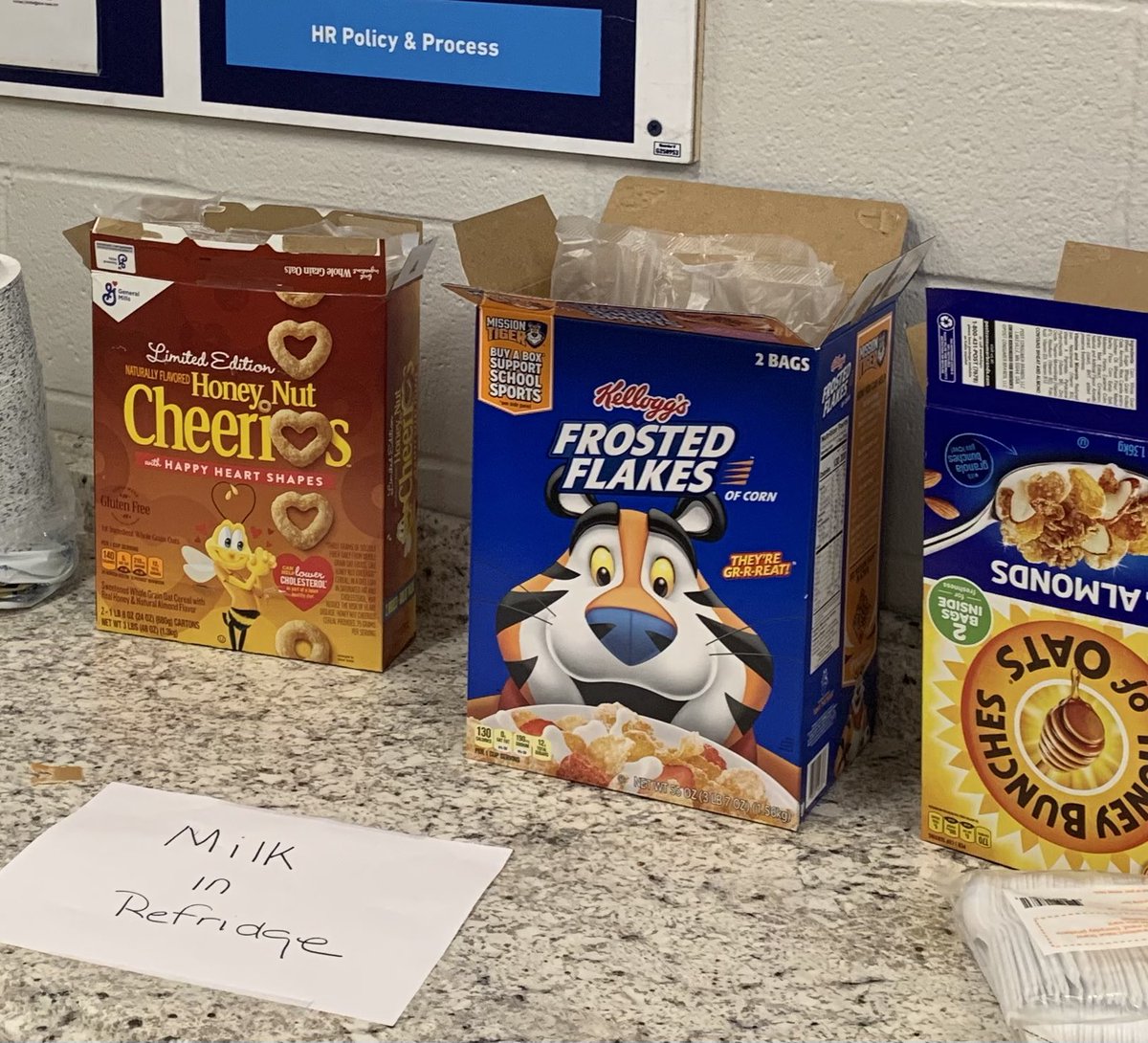 0631S's tweet photo. NationalCerealDay @FerdGonzalez01 @kristiezw @LauraG813R1 @BenitoKomadina @GotoLowes https://t.co/cBOI9CJABn