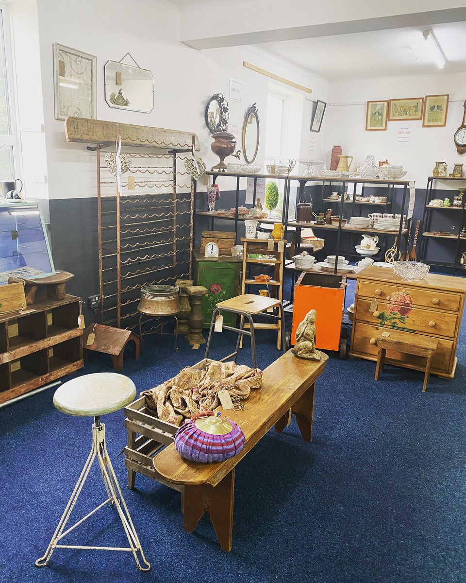 astraantiques's tweet photo. Unit 96 upstairs here at Astra has some rather fab items in including some great industrial items. Be quick they are going fast. #industrialdecor #industrialpidgeonhole #laundrybin #homeinteriors #homedesign #homeandgarden #industrialtofitthehome #astraantiquescentre #hemswell https://t.co/UcPtNCdXmH