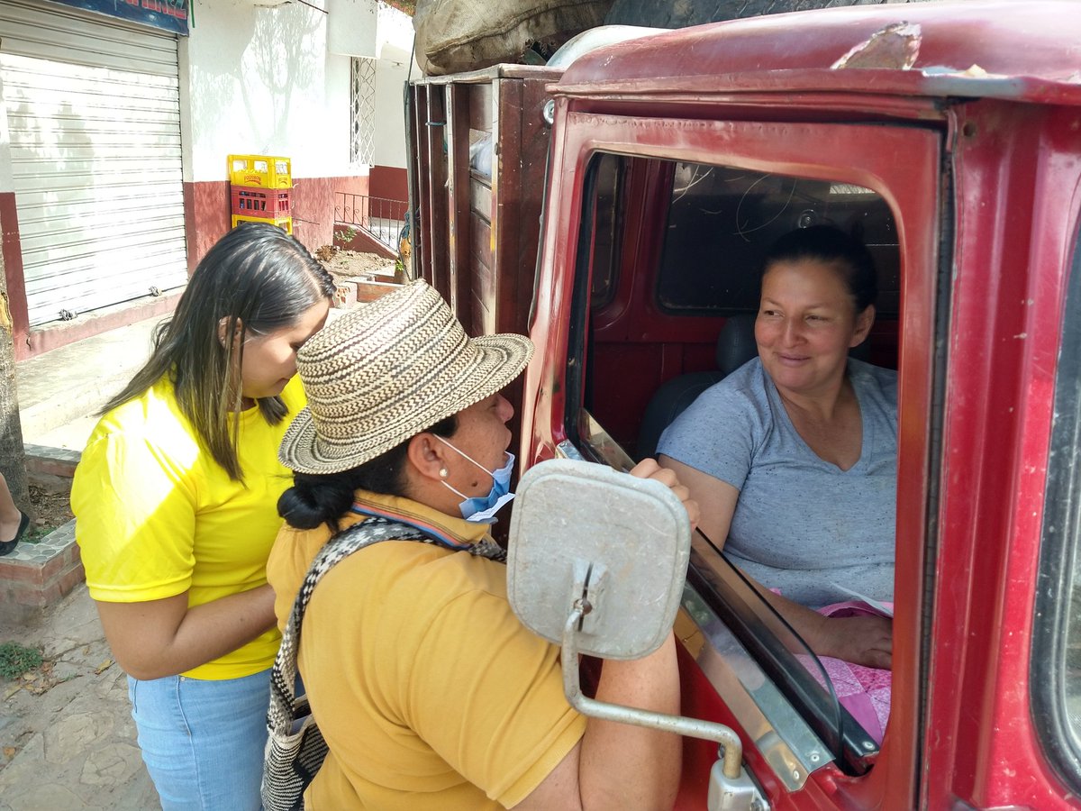 PedroNorbertoC's tweet photo. Agradecido con la atención de cada habitante en el corregimiento de San José de Oriente, a quienes nuestro equipo de trabajo invitó a marcar este 13 de marzo #Funvimejor501 "El tiempo de las Víctimas es Ahora" https://t.co/2EMxGtpYBi