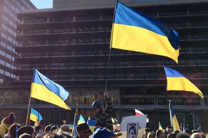 kayrab___'s tweet image. Ukraine probably needs help, and to note that every nation sends help to them is a great action that will do good for them. Hoping for their safety there! 😓

#Ukraine #PrayForUkraine #UkraineNeedsHelp