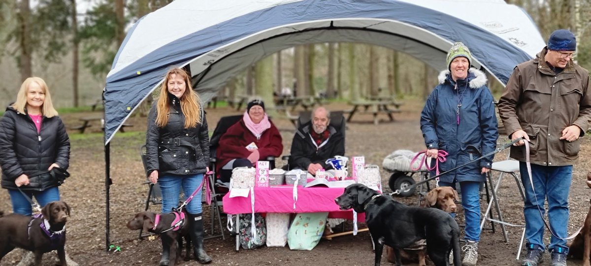 As you will have seen on our media this weekend, we attended a remembrance walk by Ella Bailey world wide group. It was well attended &amp; have raised a massive £3796.50. Thank you so much to all involved
#fundraising #animalcancertrust #letsbeatcancer #fightingcancerinourpets