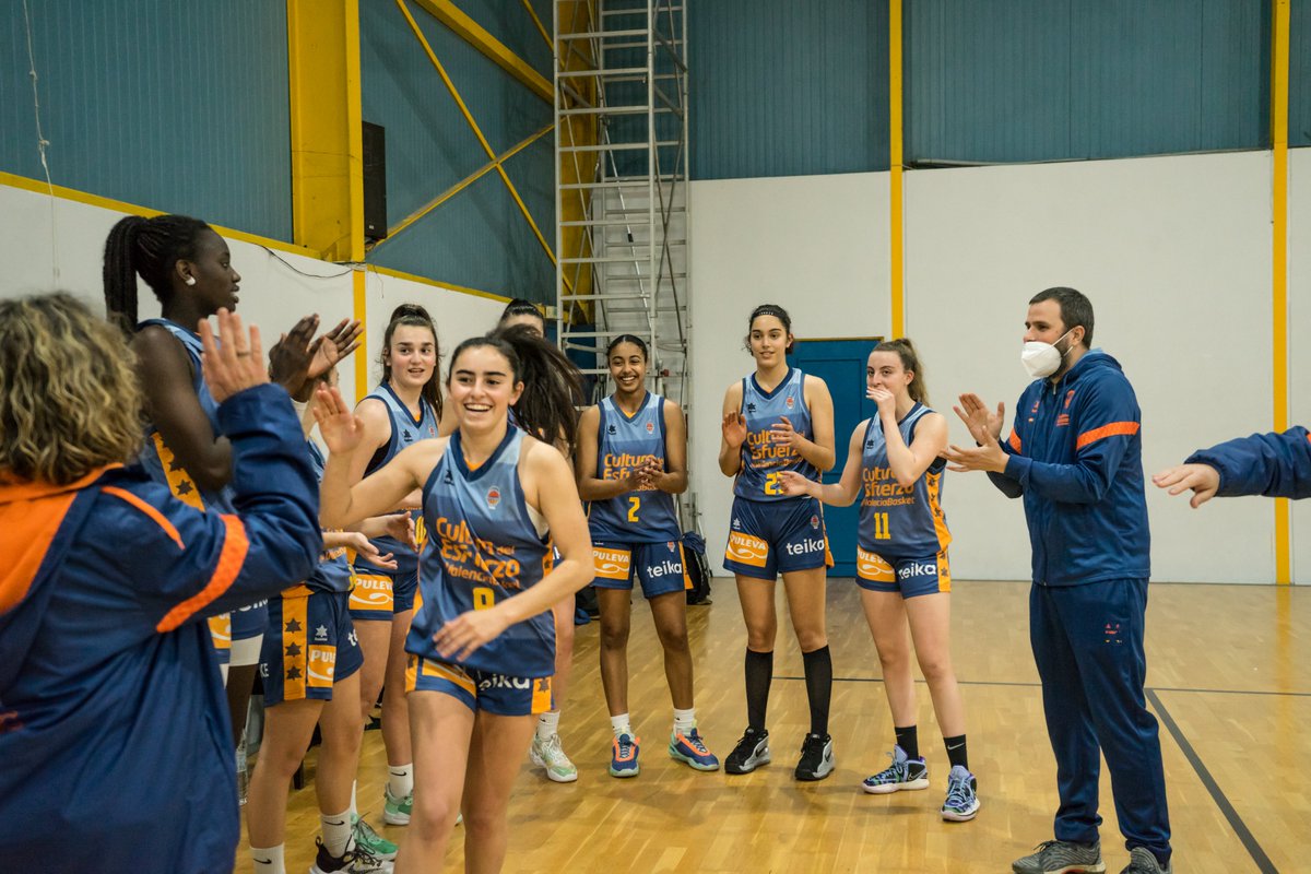 😁 ¿Qué mejor manera de empezar la semana que recibiendo nuestro newsletter semanal?

Todas las novedades sobre las actividades, clínics, eventos y los equipos de L'Alqueria 🏀

📩 Suscríbete y recíbelo semanalmente, hoy hacemos nuevo envío ⤵️
bit.ly/2VlX6Iz