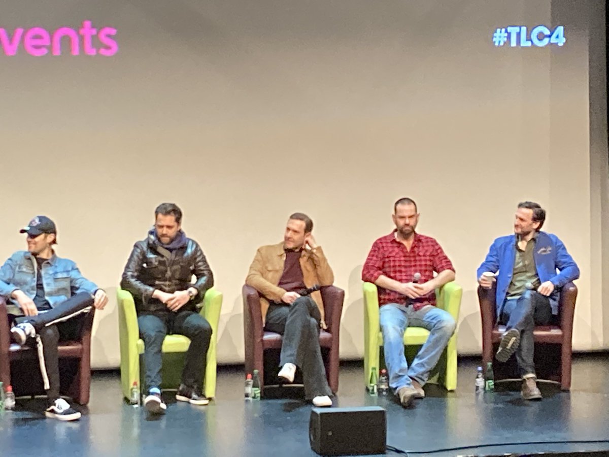 bijouxenbouton's tweet photo. #Outlander #LandCon4 #DuncanLacroix #RichardRankin #cesardomboy #timdonnie https://t.co/NndomWBGc4