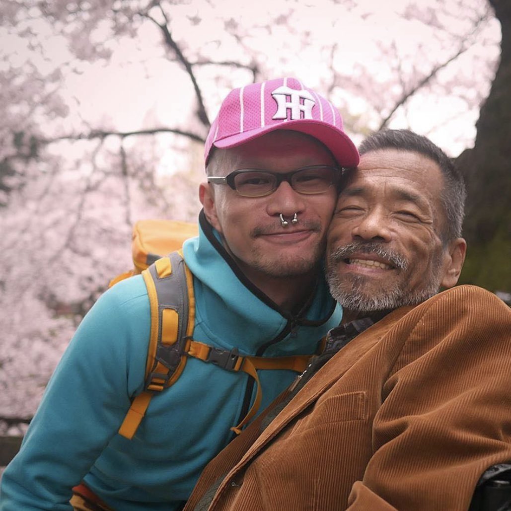 matsudaatsushi's tweet photo. また僕の好きが1人、星に。
ピンクベア長谷川博史さん
安らかに。

Rest In Peace
Hiroshi “Pink Bear” Hasegawa https://t.co/Bp6ZmZ90id