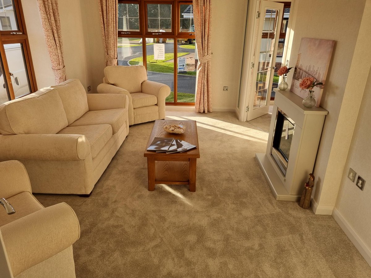 hayes_park's tweet photo. We may have sold the last off our brand new park homes here in Essex, but you can still find your dream park home with us. Our Parks Yarwell Mill in Cambridgeshire, Woodlands country park in Kent and our latest park Willoway in Suffolk all have both homes and plots available now. https://t.co/p0HOg2HEMt