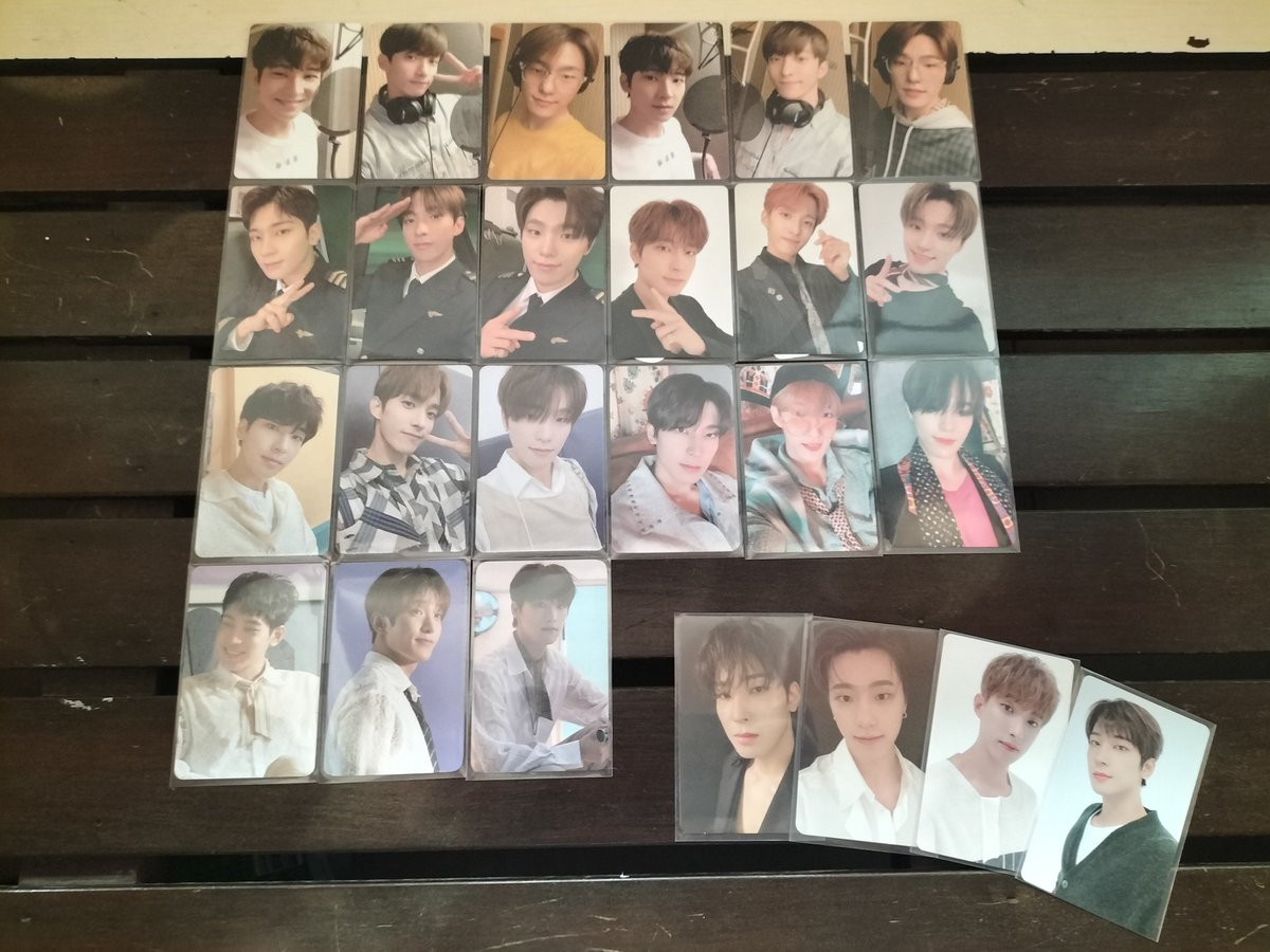 wonrangcart's tweet photo. {my collection}

grabe yung karupukan ko dito sa tatlong toh 😭 malapit na silang makumpleto 🥰 https://t.co/MtkchrUYLV