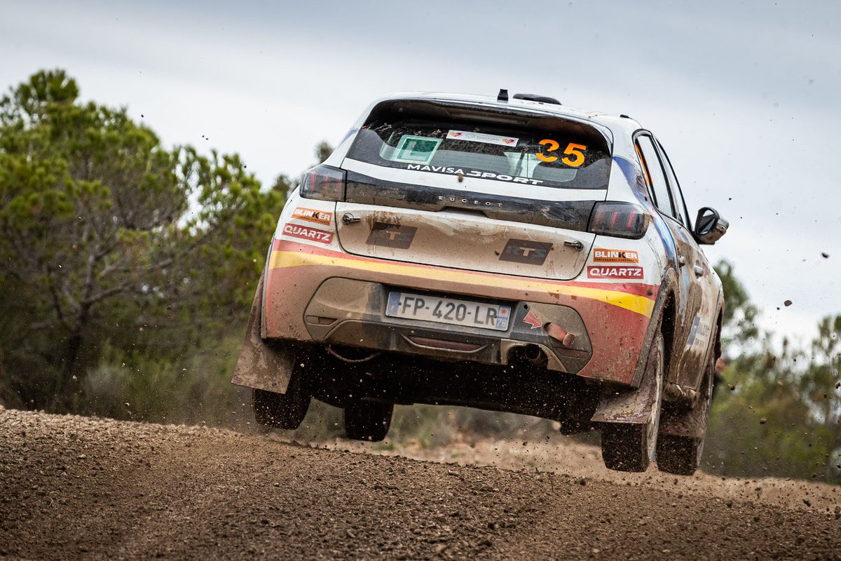 PeugeotES's tweet photo. ¡Doblete del #Peugeot208Rally4 en el inicio del Trofeo 2RM del @SuperCER_RFEDA! Triunfo para @OscarPalomo27 estrenando los colores del @RallyeTeamSpain, que lucirá en el @FIAERC y la @cup_rally. Y 2ª plaza para Delbin García, ganador del @RTierrasAltas dentro de la #BkJuniorRTS. https://t.co/VyTRFv04ne