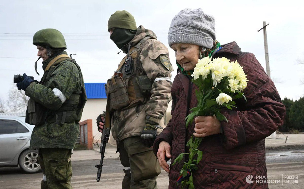 rianru's tweet photo. В Киеве выступили против открытия гуманитарных коридоров с выходом в Россию https://t.co/ihliWsUZDd https://t.co/TbEcV4zdDp
