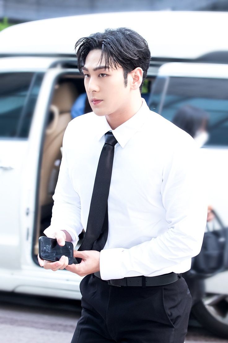BaekhoHourly's tweet photo. #백호 #뉴이스트 #NUEST #BAEKHO https://t.co/UjOztSmeOq