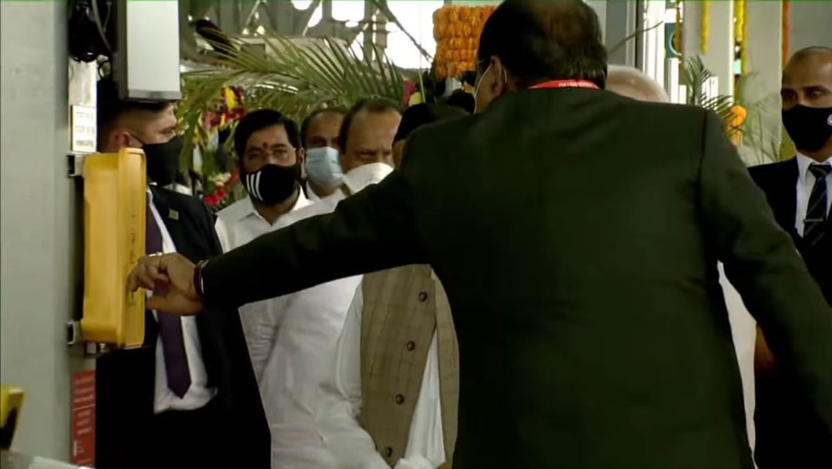HEINRICHmarket's tweet photo. The Director of Maha Metro Mr.Brijesh Dixit Explained Heinrich SIP Based Intercom System to the honorable Prime Minister of India Mr. Narendra Modi while the inauguration of Pune Metro.

for more info visit https://t.co/Ox6YyBOlgG https://t.co/FE8lu8Z1cs