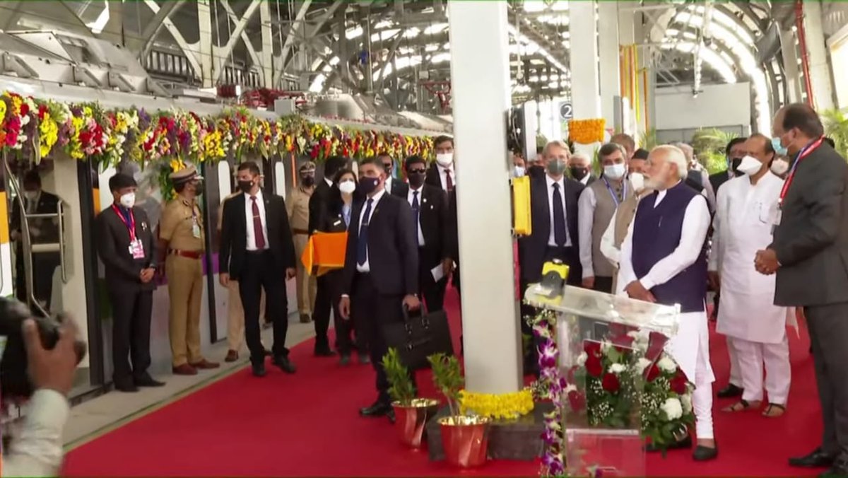 HEINRICHmarket's tweet photo. The Director of Maha Metro Mr.Brijesh Dixit Explained Heinrich SIP Based Intercom System to the honorable Prime Minister of India Mr. Narendra Modi while the inauguration of Pune Metro.

for more info visit https://t.co/Ox6YyBOlgG https://t.co/FE8lu8Z1cs