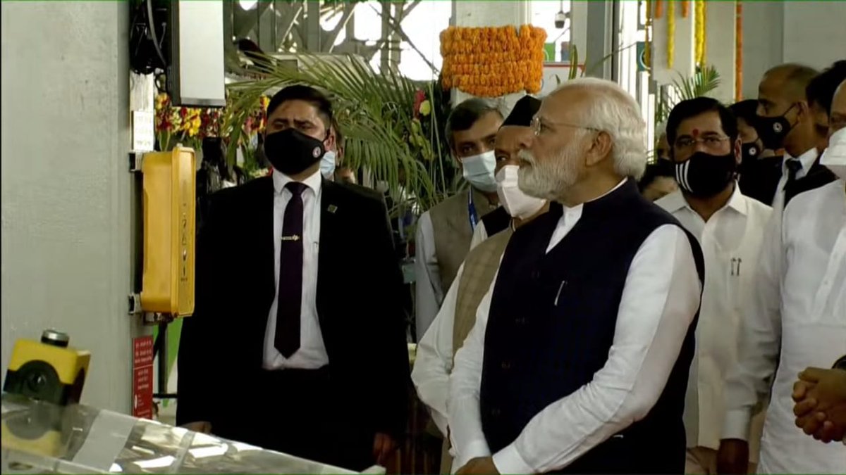 HEINRICHmarket's tweet photo. The Director of Maha Metro Mr.Brijesh Dixit Explained Heinrich SIP Based Intercom System to the honorable Prime Minister of India Mr. Narendra Modi while the inauguration of Pune Metro.

for more info visit https://t.co/Ox6YyBOlgG https://t.co/FE8lu8Z1cs