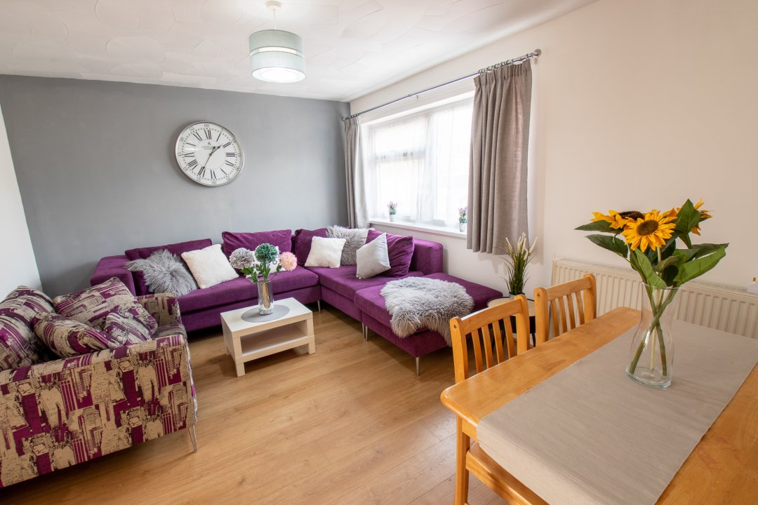 Students Hurry! ⚠🎓 Our properties are going fast ⏩

There is limited accommodation left however there is still some quality accommodation available 🏡

Head to our website to see our available accommodation (Link in bio) 🌐