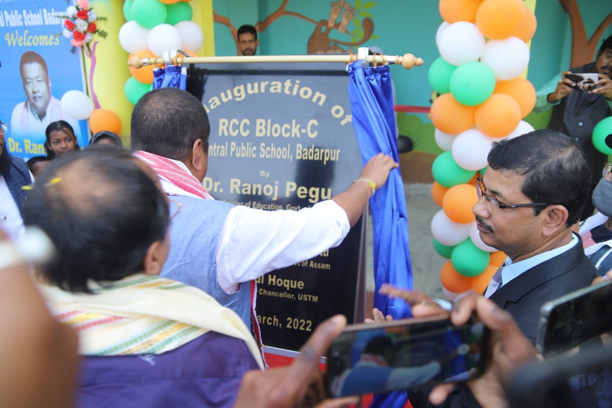 ranojpeguassam's tweet photo. Also laid foundation stone of academic block of the college and inaugurated academic block of Central Public School, Badarpur.
2/3 https://t.co/RV9zotREGf