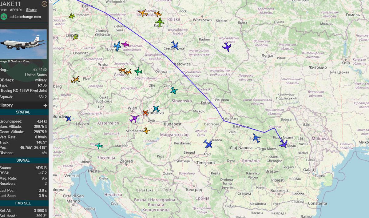 mil_scan's tweet photo. We have a reconnaissance plane over #Romania 

🇺🇸Boeing RC-135W Rivet Joint callsign: JAKE11

#NATO #USAF #UkraineRussia https://t.co/wkE9kxK6xs