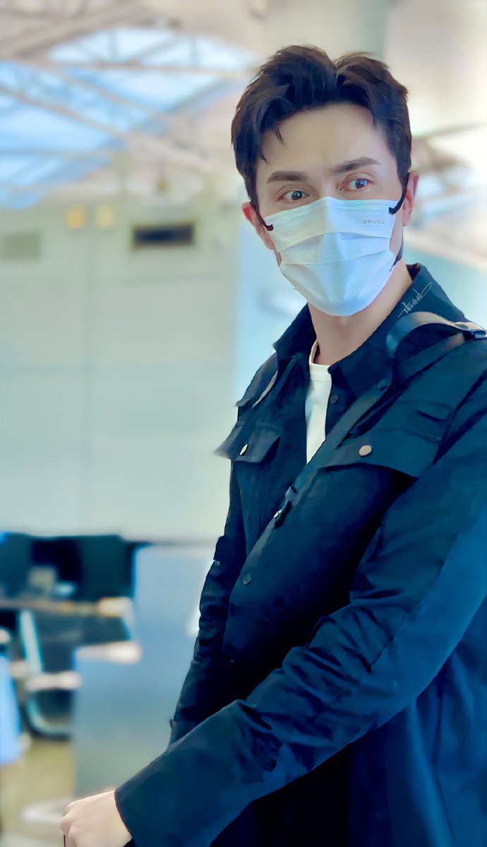 haohaoyunlailai's tweet photo. Cr.曉白很甜 หล่อมาก หล่อจนไม่รู้ว่าจะหล่อไปไหน 55555 #เกาเหว่ยกวง #Gaoweiguang #高伟光 https://t.co/TiWvTAiecc