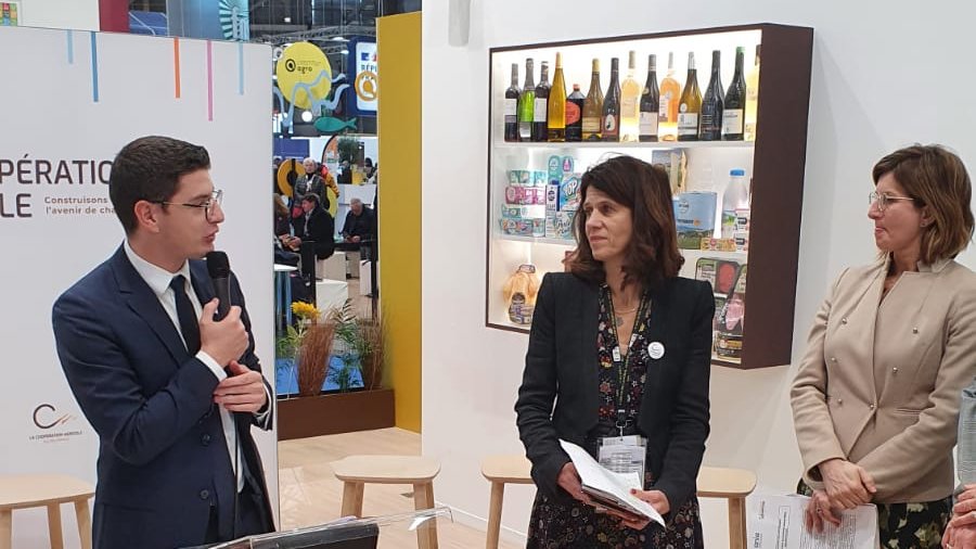 CollectifMentor's tweet photo. 🗣 @MickaelNogal, DG de l'@ANIA_FRANCE : "Nous allons promouvoir le mentorat auprès des industries alimentaires, qui compte 15 000 entreprises." https://t.co/lhBTzljzoB