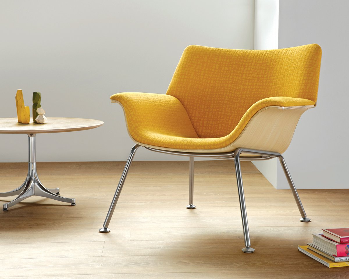 EuropaDesign's tweet photo. A @HermanMiller Swoop társalgóbútorcsalád sokoldalú kialakítású; rétegelt héjú foteleket, kárpitozott klubszékeket és moduláris üléselemeket tartalmaz.

@HMillerDealer #europadesign #swoop #office #designoffice #hermanmiller @HermanMiller #interiordesign #interiordecor #interior https://t.co/IkKpcCPjLv