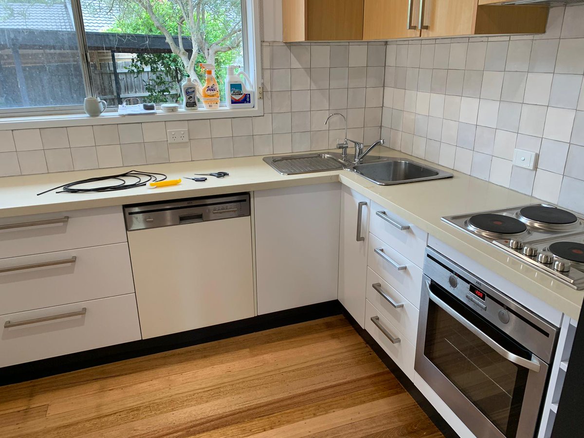 BrightMelbourne's tweet photo. We have highly skilled and trained cleaners who completes the cleaning job according to your requirement, no matter how hard the task is to achieve.

https://t.co/3Ln9IjlwD4

#endofleasecleaning #endoflease #endofleaseclean #endofleasecleaningmelbourne #bondcleaning #bondback https://t.co/jhT4zKFMlU