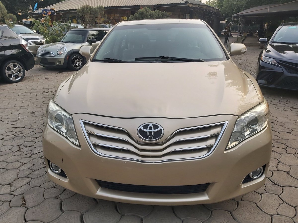 Avant_gardeauto's tweet photo. 🏁FOR SALE
Make:  #Toyota

Model: #Camry XLE

Year: 2011

Condition: #Foreign used

Location: #Abuja

Price: #4.8

Kindly ♻️#AbujaTwitterCommunity 
☎️07013000001
 #abujaconnect  #arewa #abujabusiness #abujamoms #men #Nigeria  #investment #lagos #owerri #luxury #luxurylifestyle https://t.co/Lk1L60ToHU