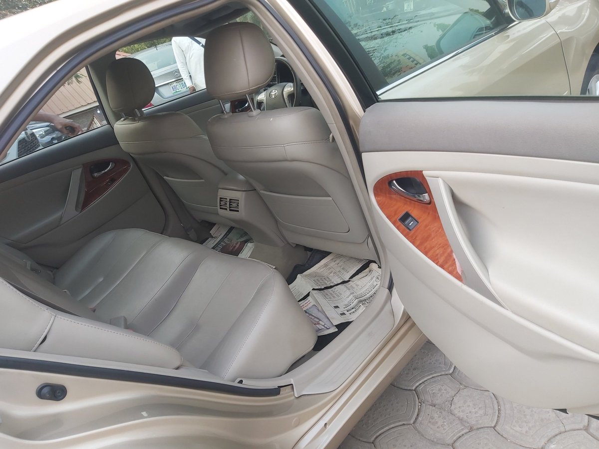 Avant_gardeauto's tweet photo. 🏁FOR SALE
Make:  #Toyota

Model: #Camry XLE

Year: 2011

Condition: #Foreign used

Location: #Abuja

Price: #4.8

Kindly ♻️#AbujaTwitterCommunity 
☎️07013000001
 #abujaconnect  #arewa #abujabusiness #abujamoms #men #Nigeria  #investment #lagos #owerri #luxury #luxurylifestyle https://t.co/Lk1L60ToHU