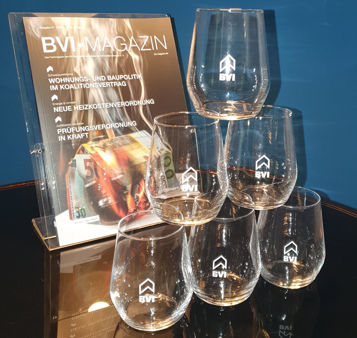 ❗️LAST CALL an alle Teilnehmenden des Dresdner Verwaltertags! Nur noch HEUTE haben Sie die Chance, 6 Gin-Gläser 🥃 zu gewinnen 😍 Teilen Sie Ihre Impressionen bis heute 18:00 Uhr auf Twitter unter dem Hashtag #DVT2022 und verlinken Sie <a href="/BVI_verwalter/">BVI</a> in Ihrem Beitrag. Viel Glück!