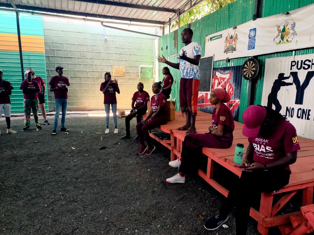 PublicPathways's tweet photo. It's the #InternationalWomensDay2022 and we have started it with a bang! Kudos to @DDINITIATIVE for the invitation to #roadtrip4acouse and the engagement with the good youth of #Isiolo. Indeed, We are forming working #Pathways for the Youth to achieve their #Dreams! @TAAC_Kenya https://t.co/iRNpMQVrwX