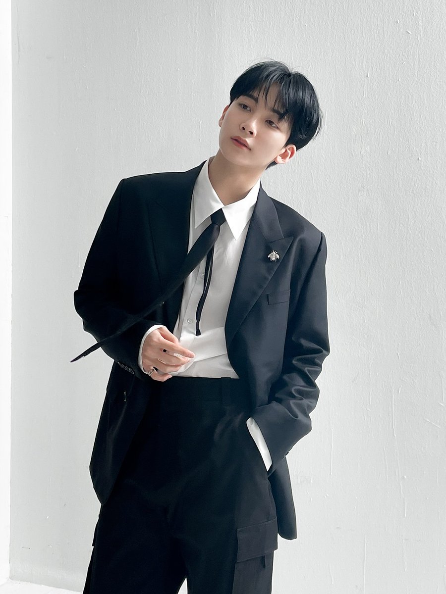This Jeonghan my weakness....