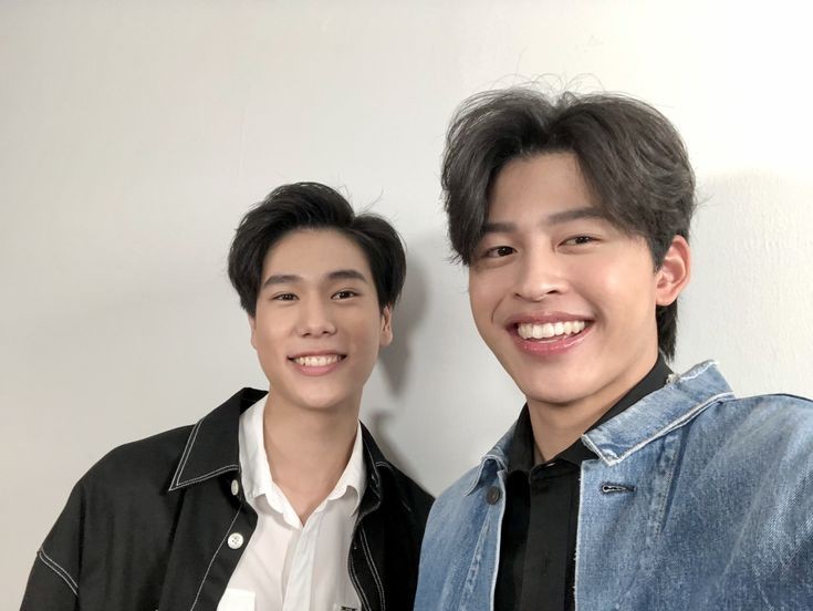 ppwpics's tweet photo. say cheese! 📸 #ppnaravit #phuwintang #ปอนด์ภูวินทร์ https://t.co/wPrGfrSgVE