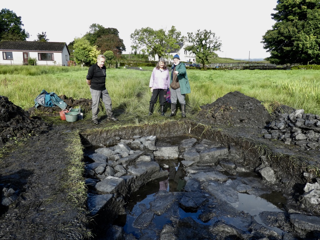 Comann Eachdriadh Lios Mor  is  CrowdFunding  for an archaeological dig hopefully to find  Moluag's monastery. After 6 years' work we will soon have a great wealth of information from prehistory to the present.  Donate here   justgiving.com/crowdfunding/r…